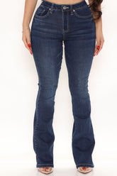 Slimming Flare Jeans - Dark Wash